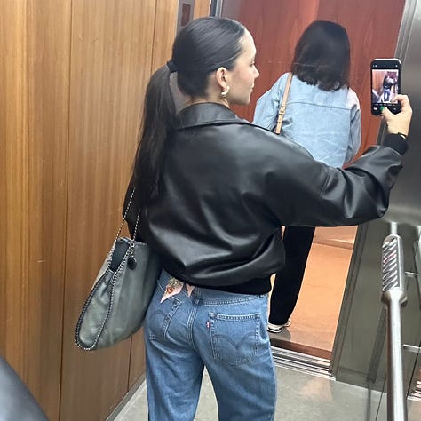 Eva, et son obsession pour les jeans