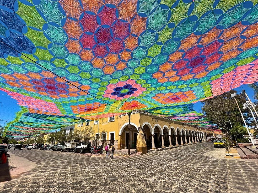 Pode ser uma imagem de 2 pessoas Pode ser uma imagem de 2 pessoas