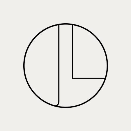 Janessa Leoné logo