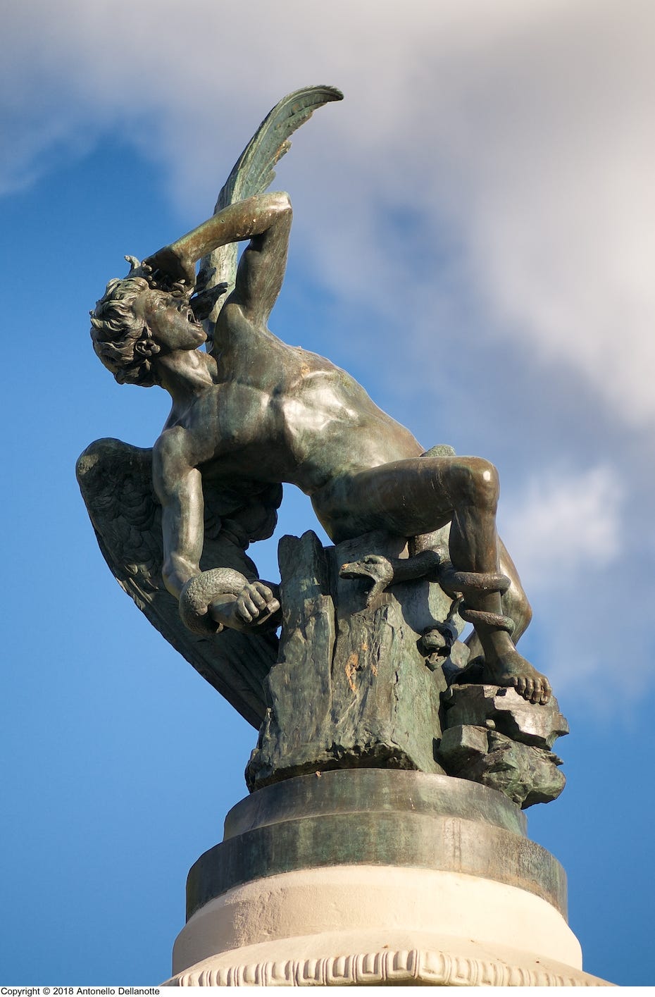 El Ángel Caído - Patrimonio cultural y paisaje urbano El Ángel Caído - Patrimonio cultural y paisaje urbano
