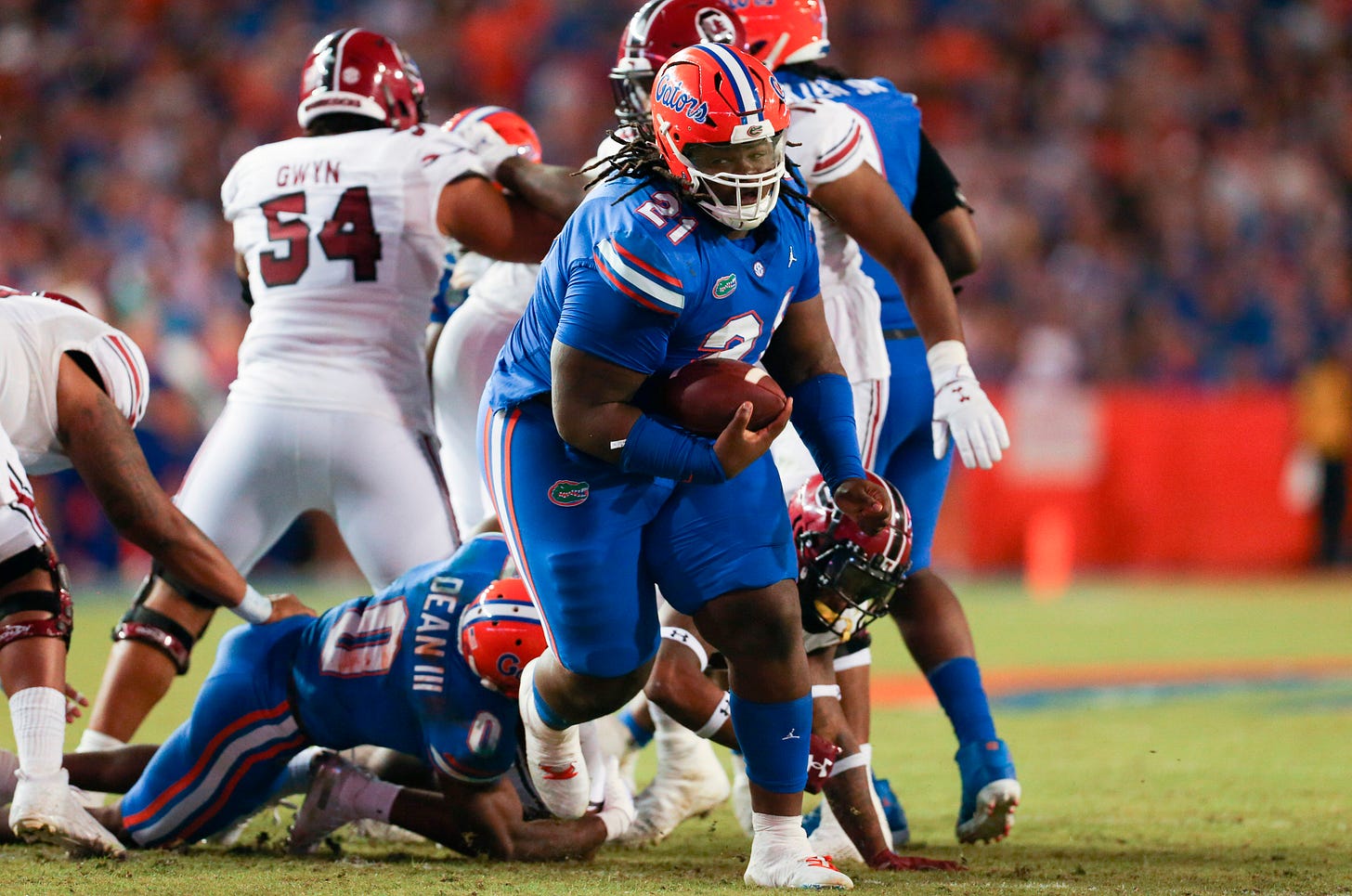 Gators' man-child Desmond Watson is SEC's only 400-pounder