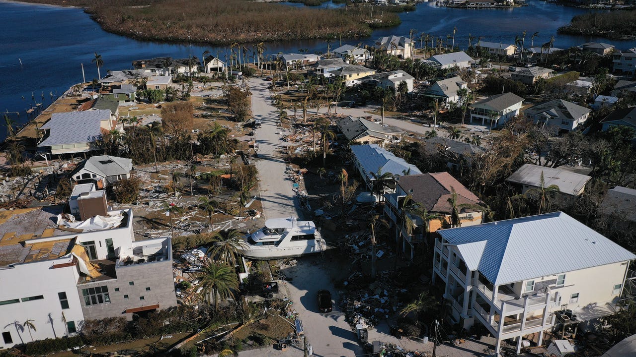 FEMA, aid groups help Hurricane Ian survivors with food, shelter