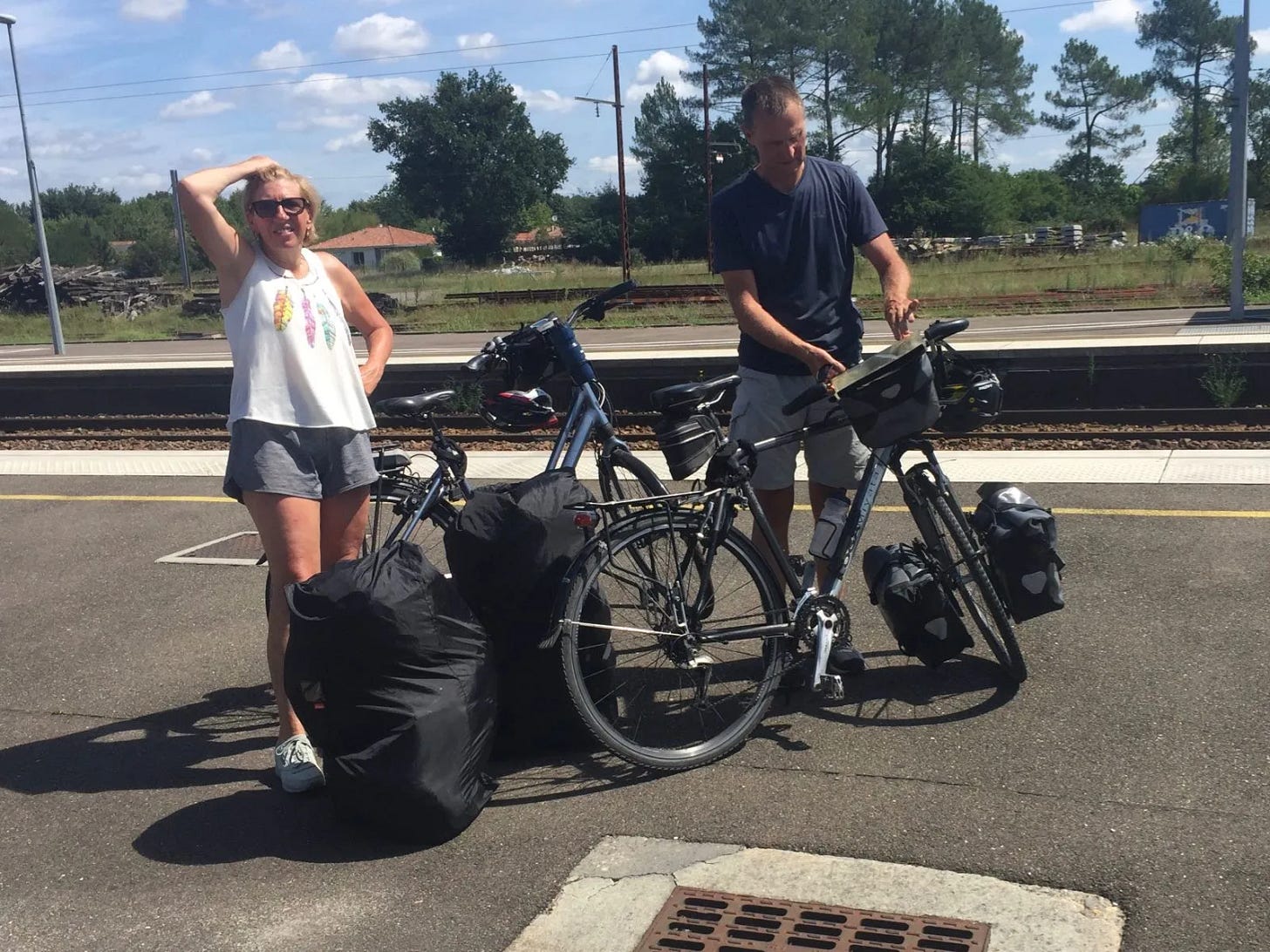 Cyclotouristes surchargés Cyclotouristes surchargés