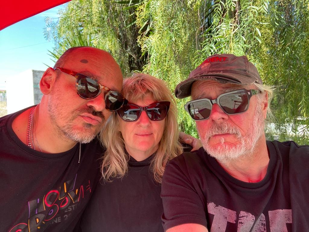 Hugo Danin, Suzy Starlite, Simon Campbell
