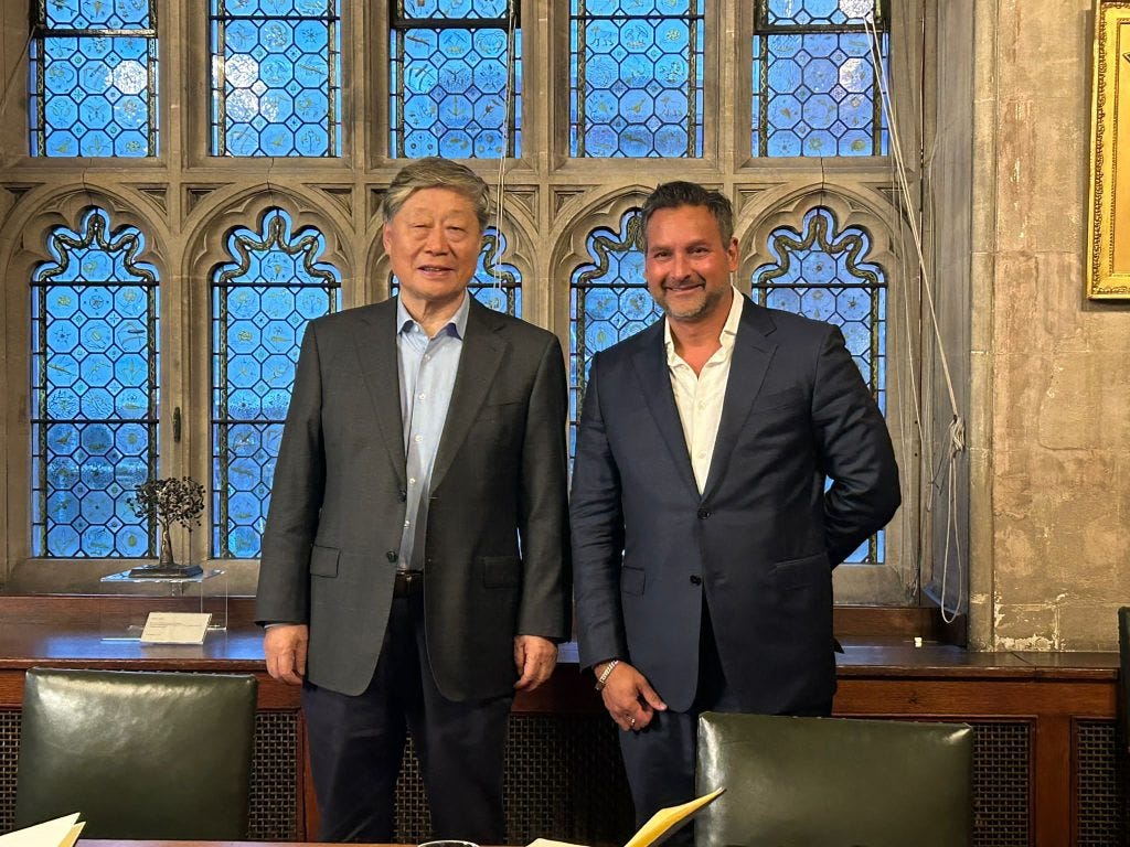 Chairman Zhang Ruimin and Kaihan Krippendorff at the Thinkers50 Awards Gala
