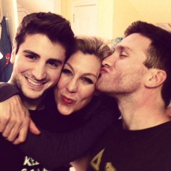 noam-ash-with-austin-bening-kissing-heather-peterson noam-ash-with-austin-bening-kissing-heather-peterson