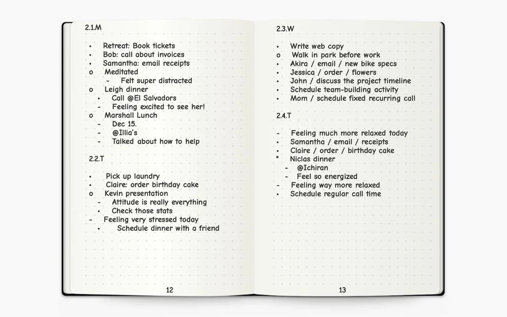 Caderno pontilhado aberto com datas e itens de planejamento, bem simples. Uma data, pula uma linha, um item por linha. Caderno pontilhado aberto com datas e itens de planejamento, bem simples. Uma data, pula uma linha, um item por linha.