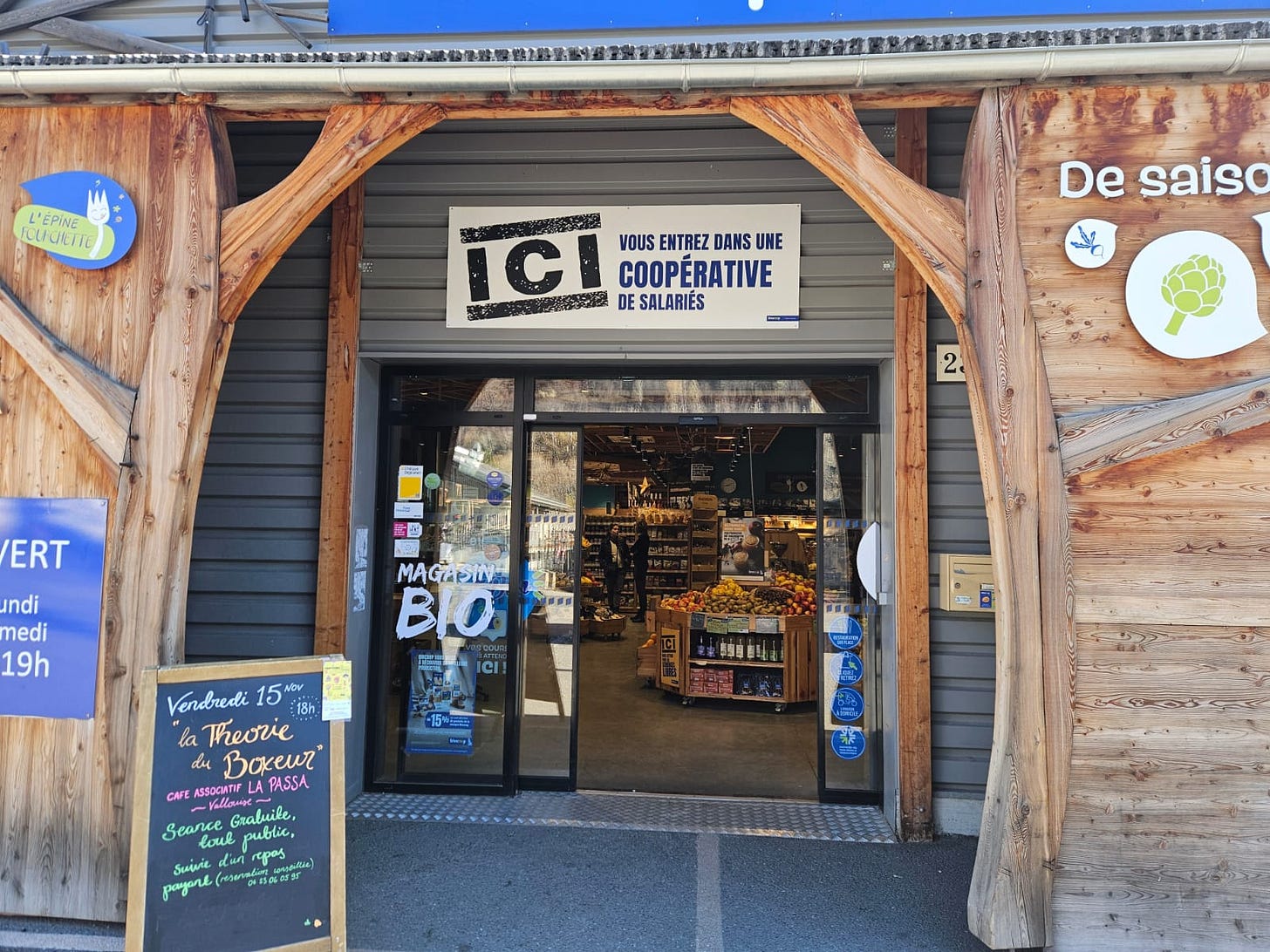 entrée du magasin