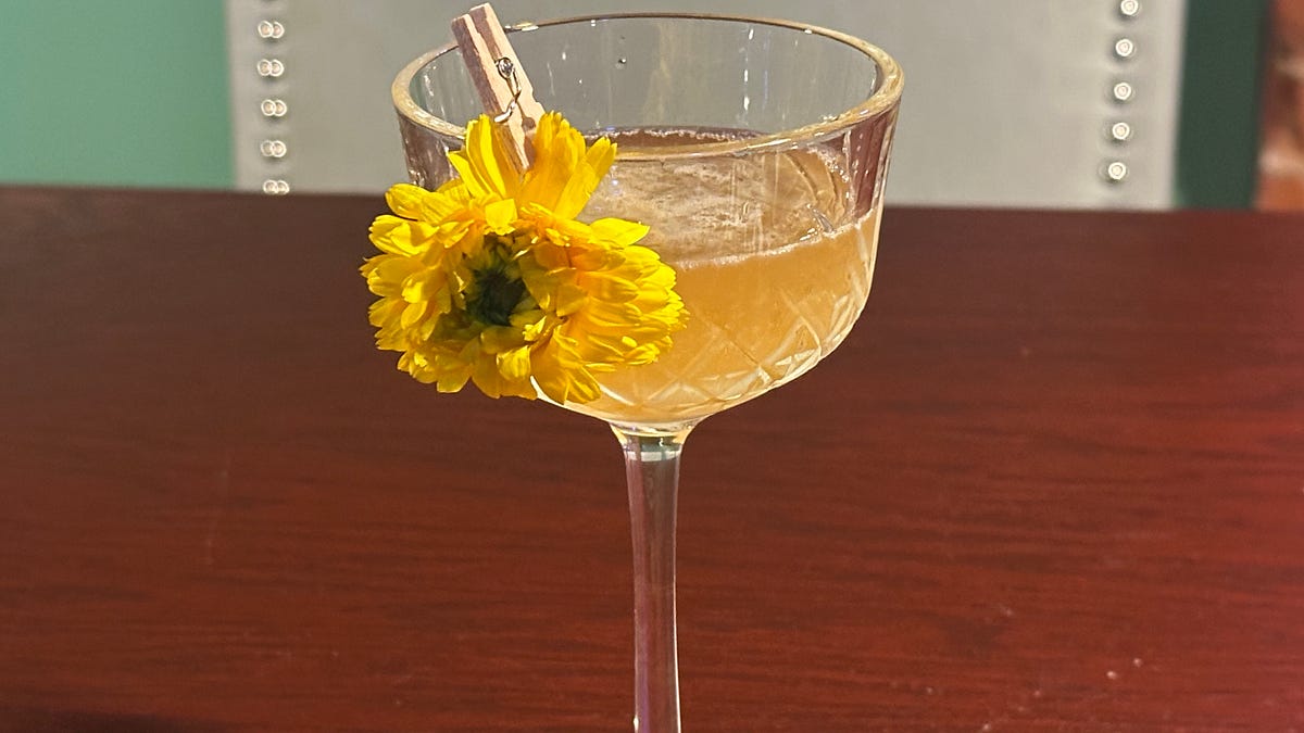 Welcome To Wonkette Happy Hour, With This Week's Cocktail, Viva Las Vegas!