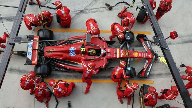 OT] The surgeon who used F1 pitstop techniques to save lives of babies :  r/formula1