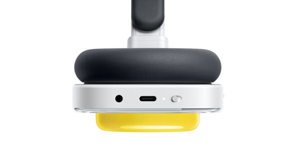 Controles físicos en audífonos Nothing Headphone a