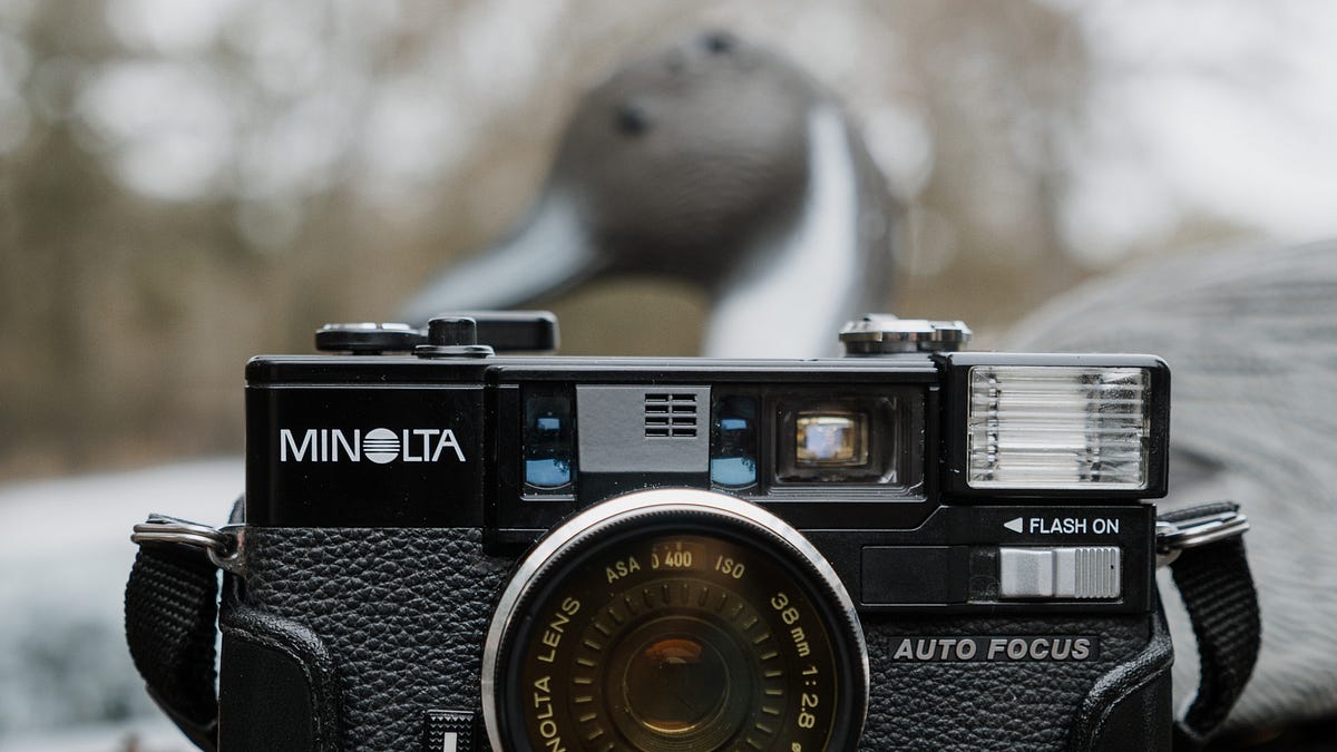 Minolta Hi-Matic AF2 - by David Fox - The Analog Dispatch