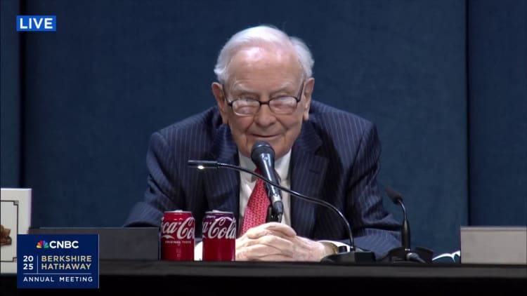 Warren Buffett breaks down Berkshire's most recent quarter during the  annual meeting