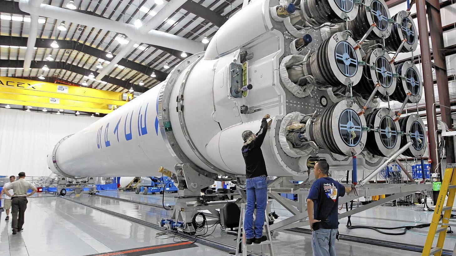 Inside the SpaceX factory Inside the SpaceX factory