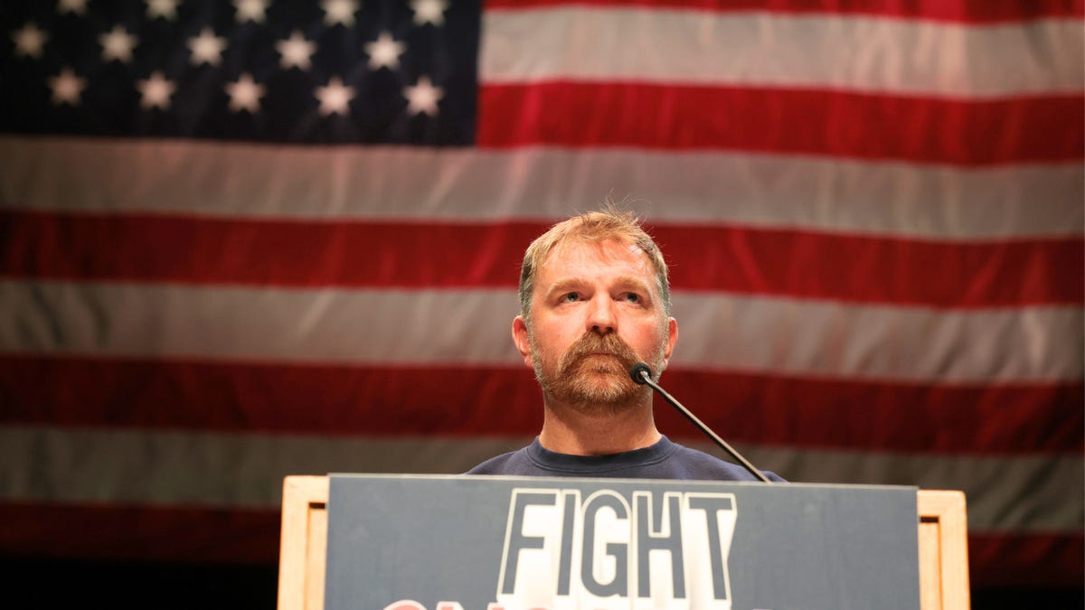 Maine Dem Graham Platner took lobbyist cash from firms he vows to fight | Fox News Maine Dem Graham Platner took lobbyist cash from firms he vows to fight | Fox News