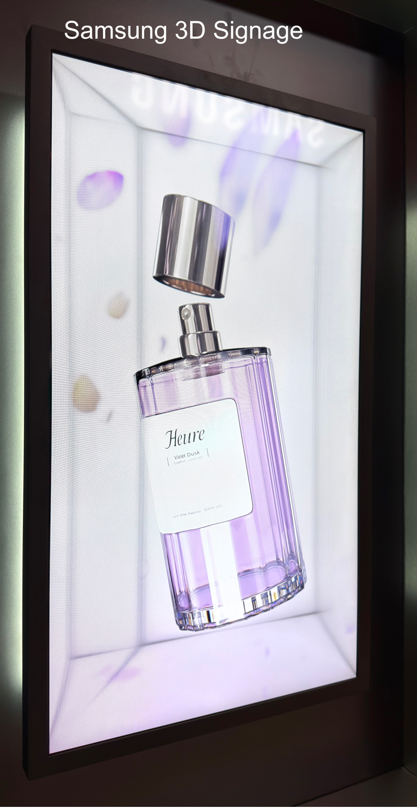 A screen shot of a perfume bottle

AI-generated content may be incorrect.