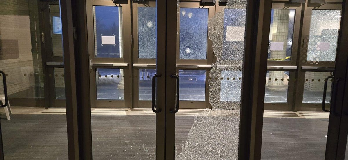 2 Toronto-area synagogues struck by gunfire overnight | Globalnews.ca 2 Toronto-area synagogues struck by gunfire overnight | Globalnews.ca