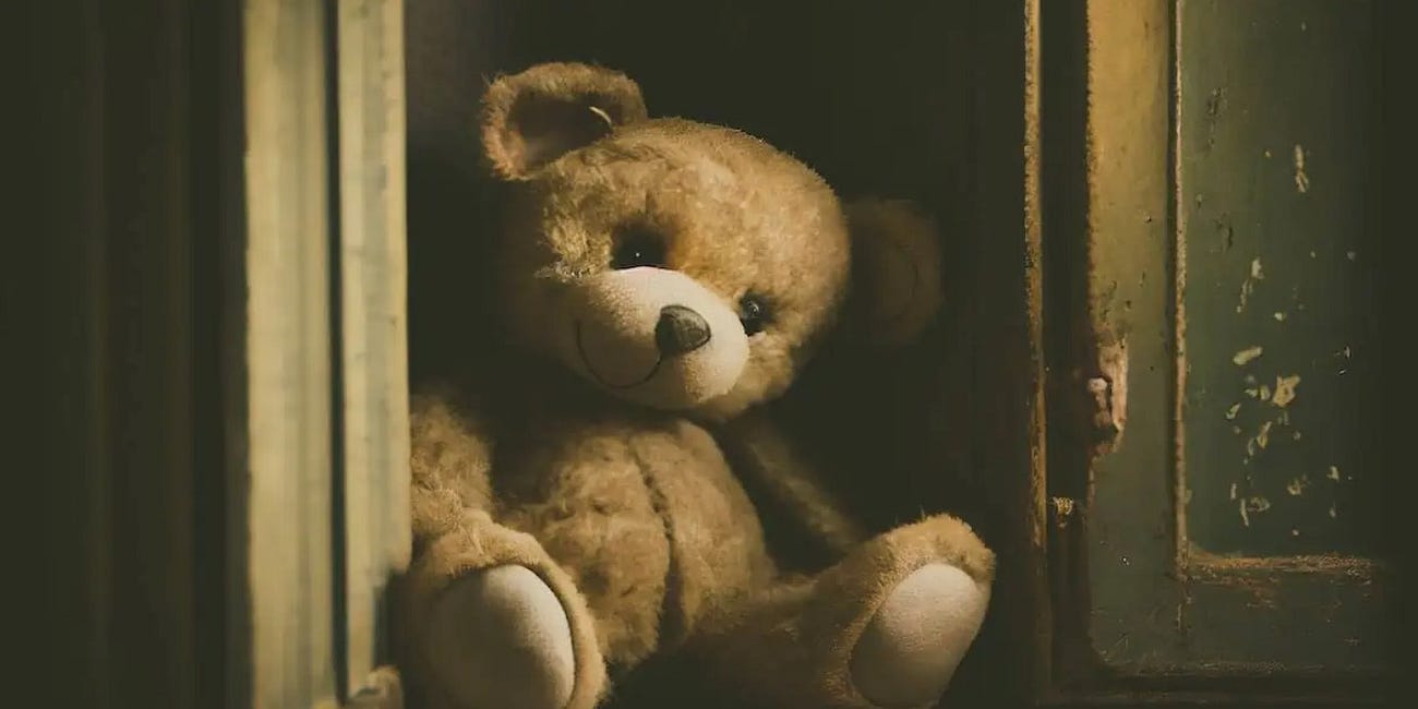 Alfred Kinsey: Redefining agony as ecstasy--stealing childhood innocence