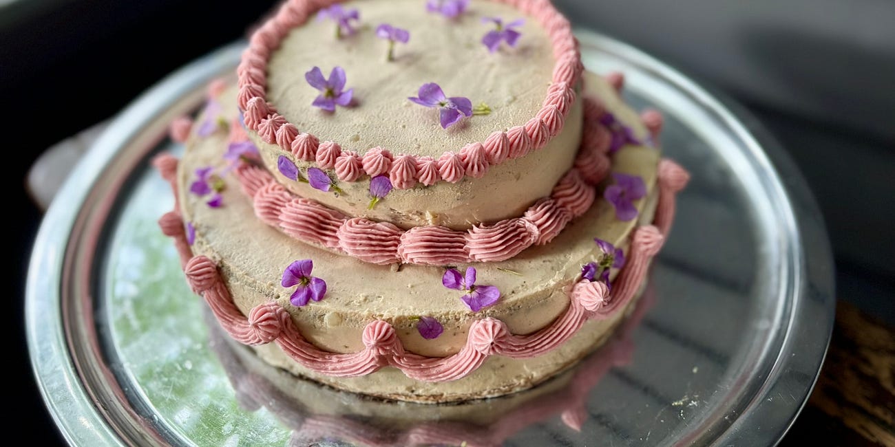 Sunflower Cake Bits + Bobs (v)