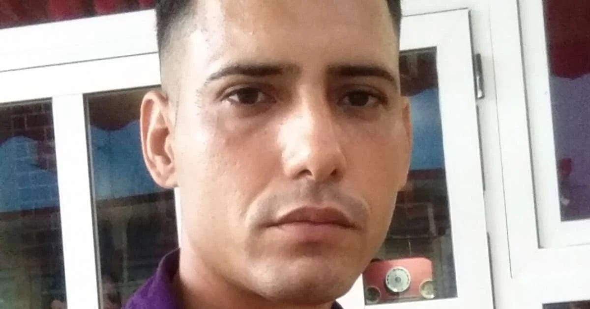 A person taking a selfie

AI-generated content may be incorrect.