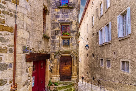 Path to the cathedral