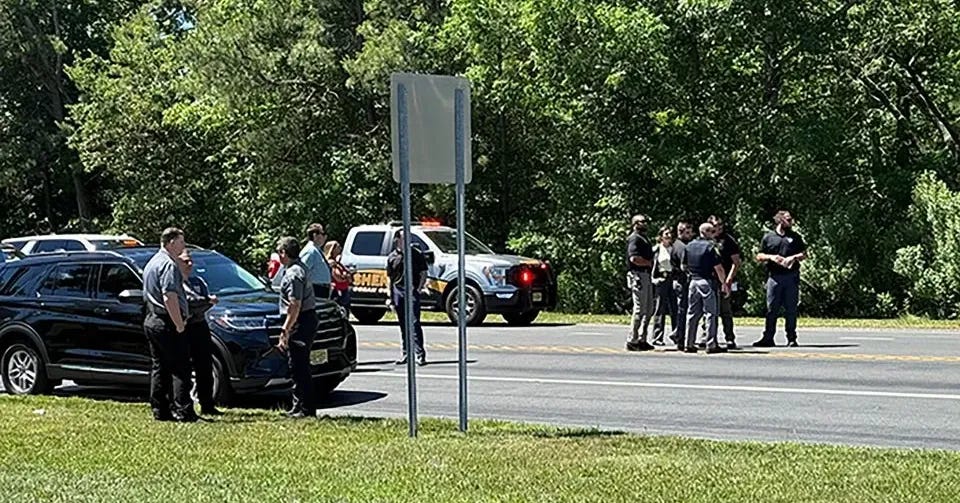 ICE agent shoots at fleeing vehicle in New Jersey after being hit by suspect, police say ICE agent shoots at fleeing vehicle in New Jersey after being hit by suspect, police say