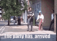 Arriving GIFs | Tenor