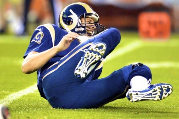 sam bradford injury hurt st louis rams badly nfl 2015 sam bradford injury hurt st louis rams badly nfl 2015