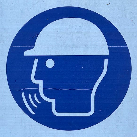 Chris Maradiaga logo