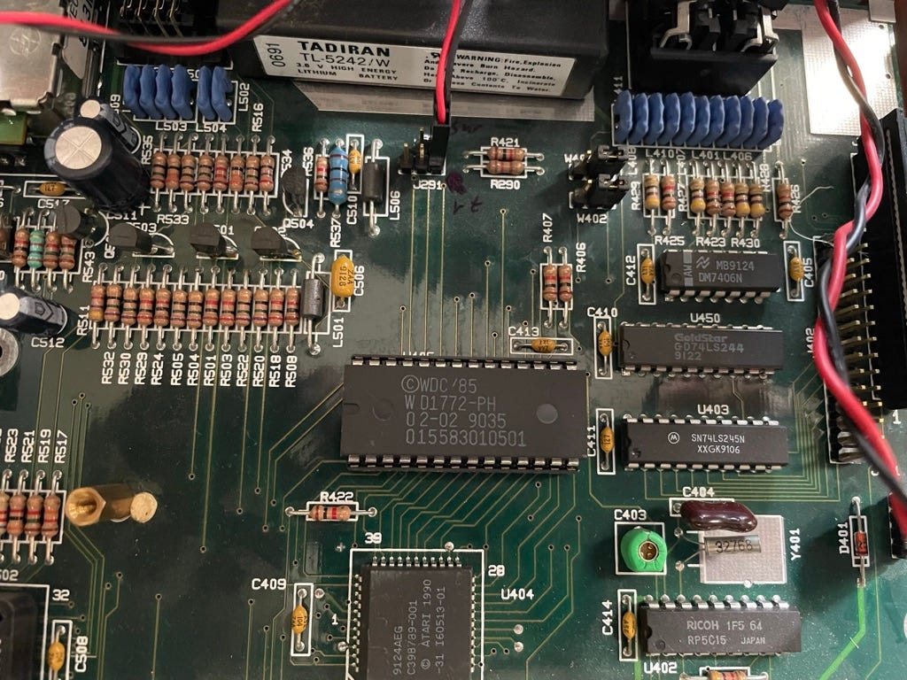 Inside the Atari Mega STe - by Paul Lefebvre