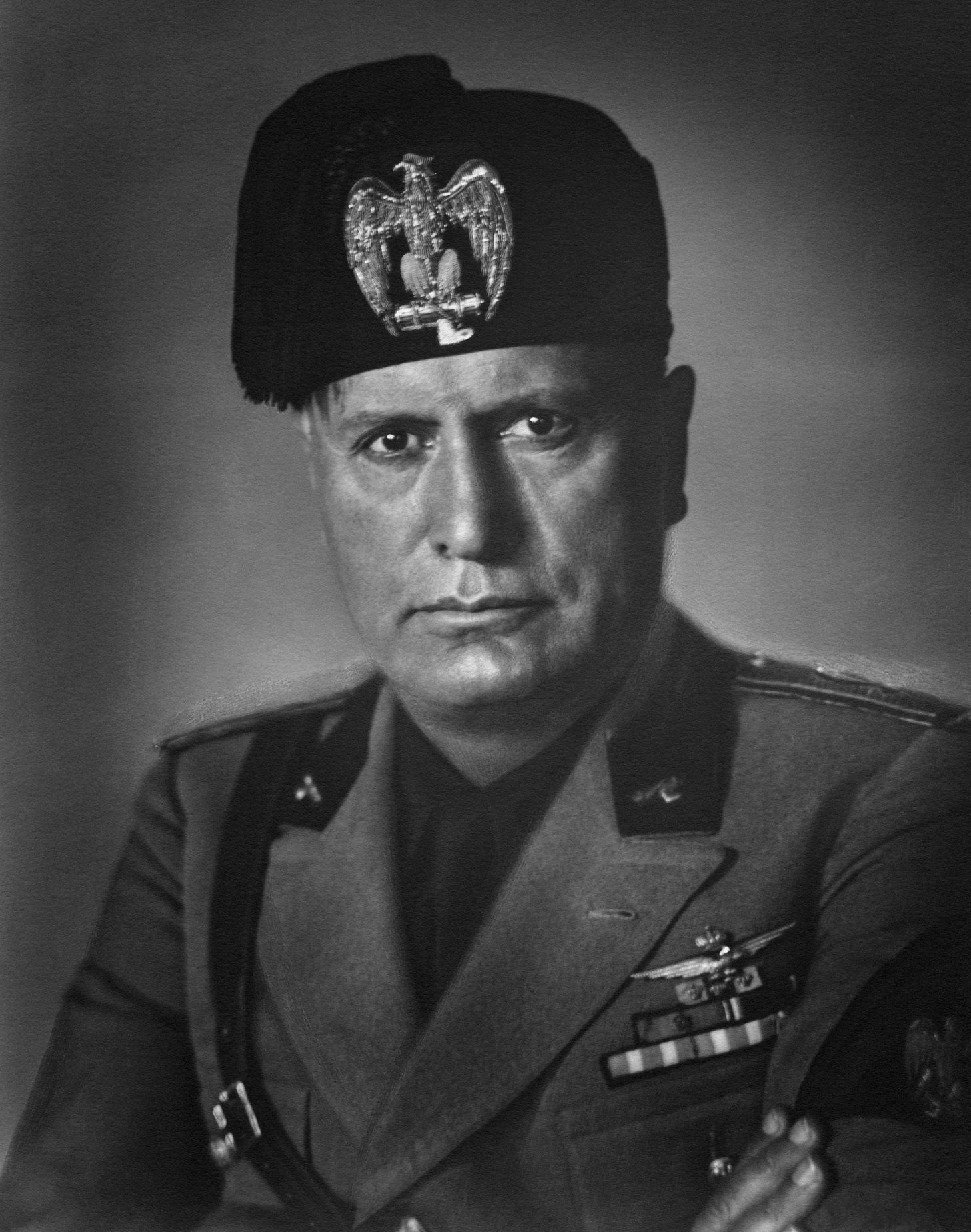 File:Duce Benito Mussolini.jpg - Wikimedia Commons File:Duce Benito Mussolini.jpg - Wikimedia Commons