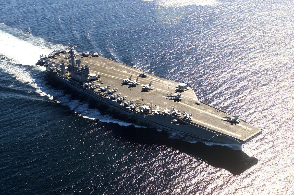 El Comando Sur de Estados Unidos (Southcom) anunció este miércoles el despliegue del portaviones USS Nimitz (en la imagen) y su grupo de ataque en aguas del Caribe, en un contexto marcado por el aumento de las presiones diplomáticas, sanciones y declaraciones de Washington contra Cuba. Foto