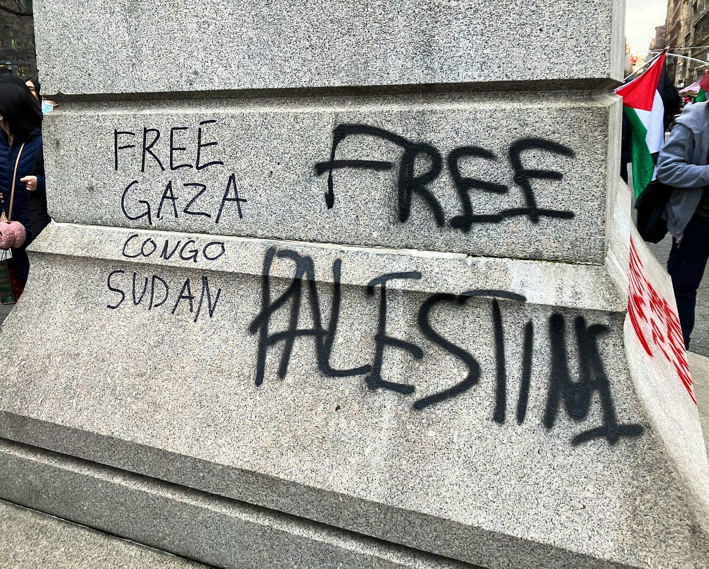 Ash J on X: "“Free Gaza Congo Sudan” “Free Palestine” “❤️Glory to the  martyrs❤️” Some pro-Palestine artwork got put up in Union Square in  Manhattan earlier today during the #ShutItDown4Palestine march.  https://t.co/JaHexO3VgF" /