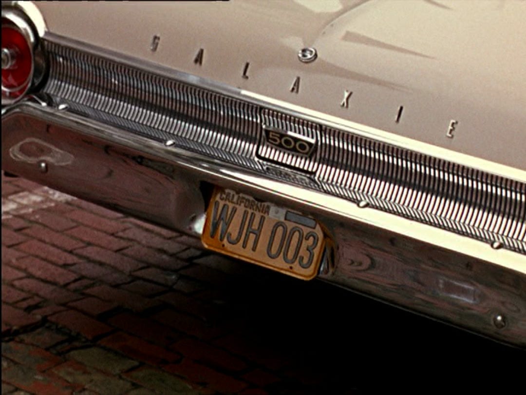 Mitch's car in The Birds (Alfred Hitchcock, 1963)