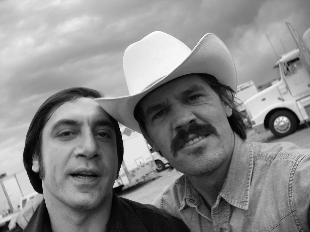 On the set of “No Country for Old Men.” Behind the scenes. (2007) :  r/Moviesinthemaking