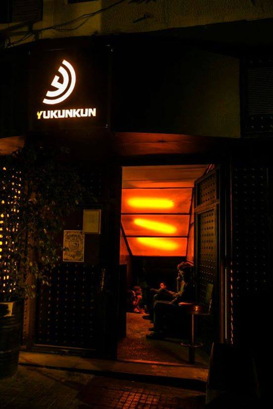 Aucune description de photo disponible.