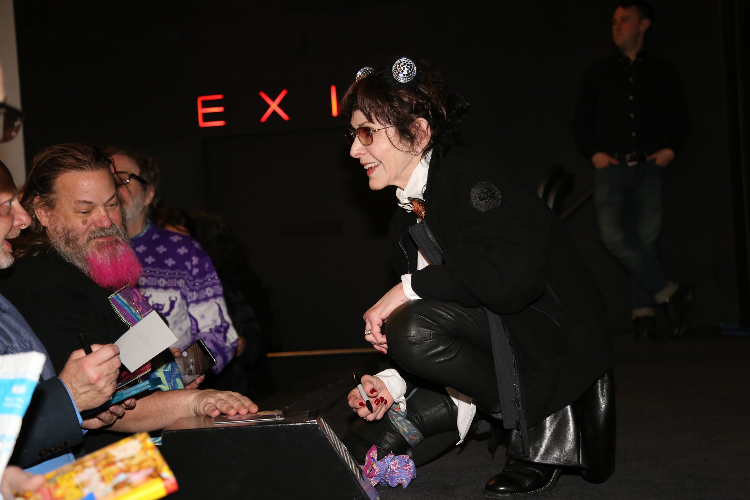 Erica Gavin's feet, image size:2400x1600