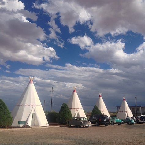 Picture gallery of Route 66 iconic attractions
