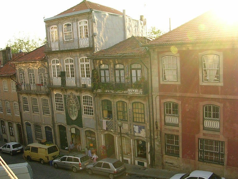 Teatro Plástico pede ao Governo urgência na classificação da casa Garrett no Porto