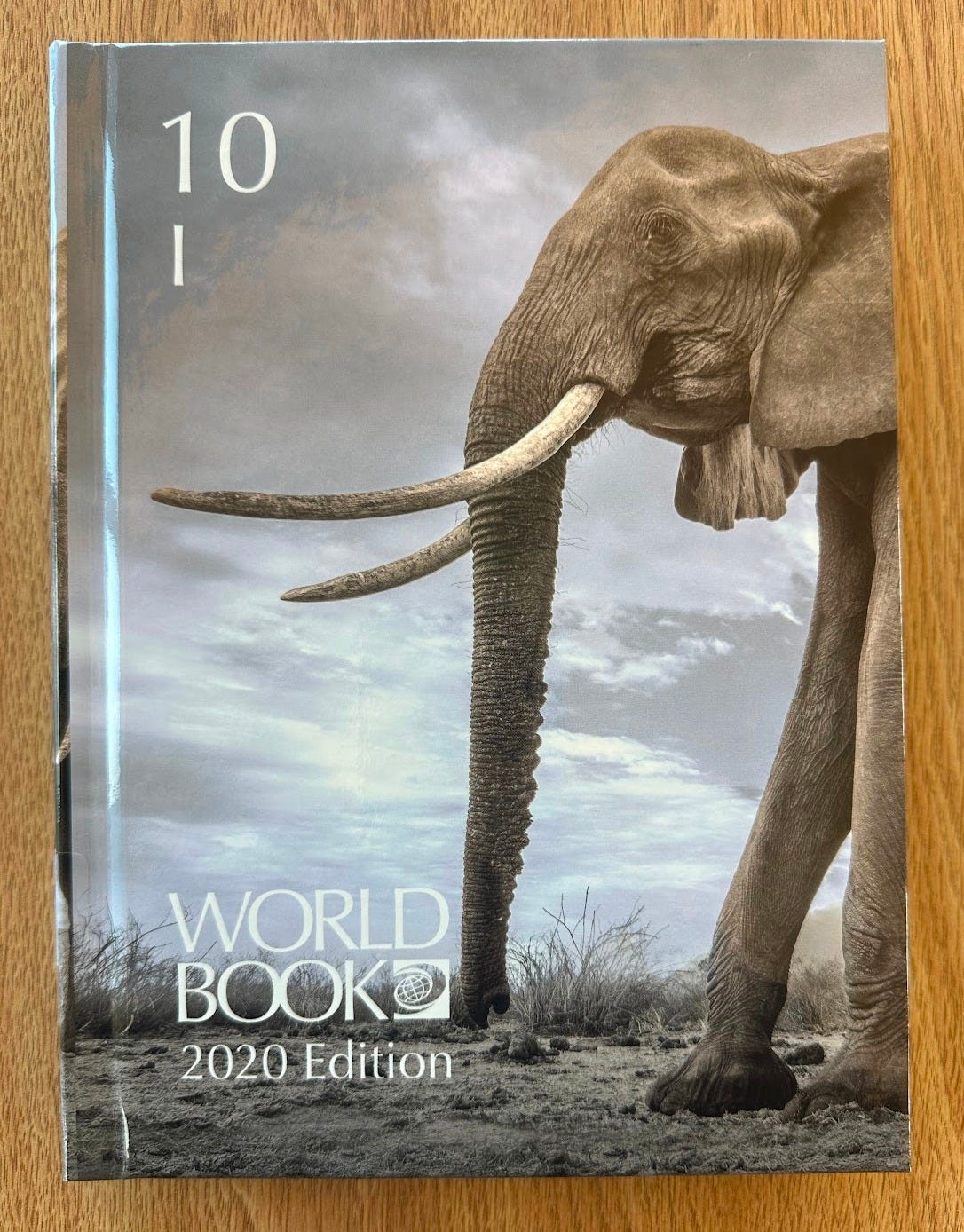 Cover world World Book Encyclopedia. 
