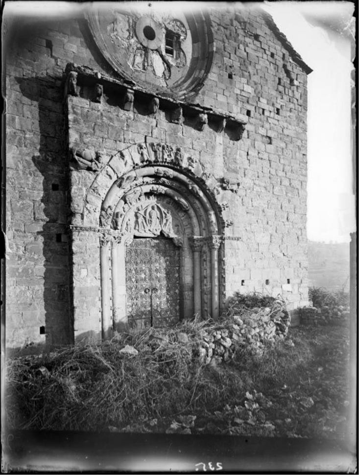 Església de Santa Maria de Covet a l'any 1891, rodejada de camps de conreu i amb un únic caminet d'accés amb un muret de pedra seca. Fotografia de Lluís Marià Vidal. Arxiu Fotogràfic Centre Excursionista de Catalunya. Isona i Conca Dellà, Pallars Jussà. Lleida, Catalunya. Montsec de Rúbies (o de Meià). Església de Santa Maria de Covet a l'any 1891, rodejada de camps de conreu i amb un únic caminet d'accés amb un muret de pedra seca. Fotografia de Lluís Marià Vidal. Arxiu Fotogràfic Centre Excursionista de Catalunya. Isona i Conca Dellà, Pallars Jussà. Lleida, Catalunya. Montsec de Rúbies (o de Meià).