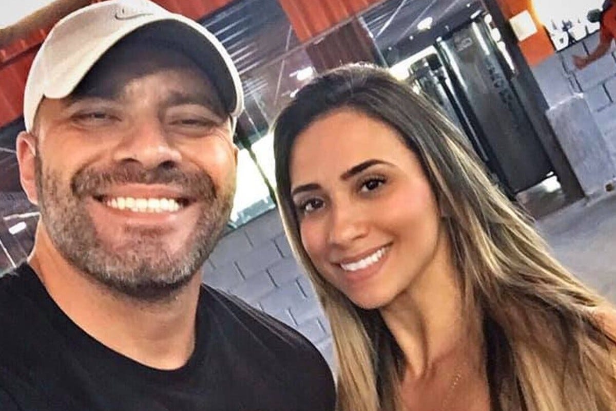 Moraes determina bloqueio de redes sociais da esposa de Silveira e impõe multa diária de R$ 50 mil