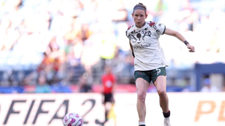 SEATTLE, WASHINGTON – JUNE 03: Emily Menges #5 of Portland Thorns FC passes against the OL Reign during the first half at Lumen Field on June 03, 2023 in Seattle, Washington. (Photo by Steph Chambers/Getty Images) SEATTLE, WASHINGTON – JUNE 03: Emily Menges #5 of Portland Thorns FC passes against the OL Reign during the first half at Lumen Field on June 03, 2023 in Seattle, Washington. (Photo by Steph Chambers/Getty Images)