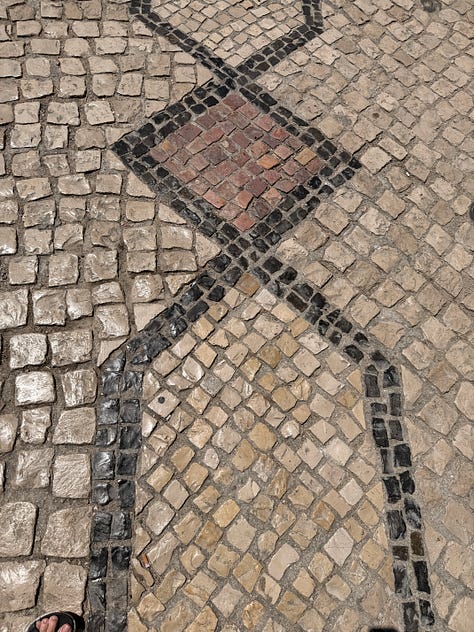 Calçadas and azulejos
