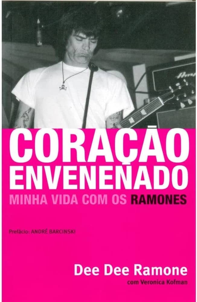 Tudo o que eu quero é pular fora deste mundo, pois todo mundo tem um coração envenenado. Tudo o que eu quero é pular fora deste mundo, pois todo mundo tem um coração envenenado.
