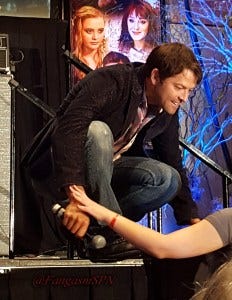 dallas_con_2015_phone_783_WM dallas_con_2015_phone_783_WM