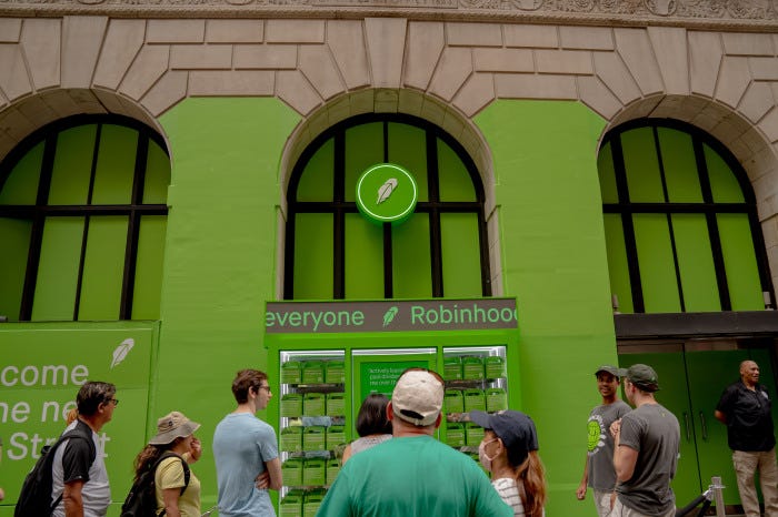 Robinhood pop-up installation at Wall Street.
