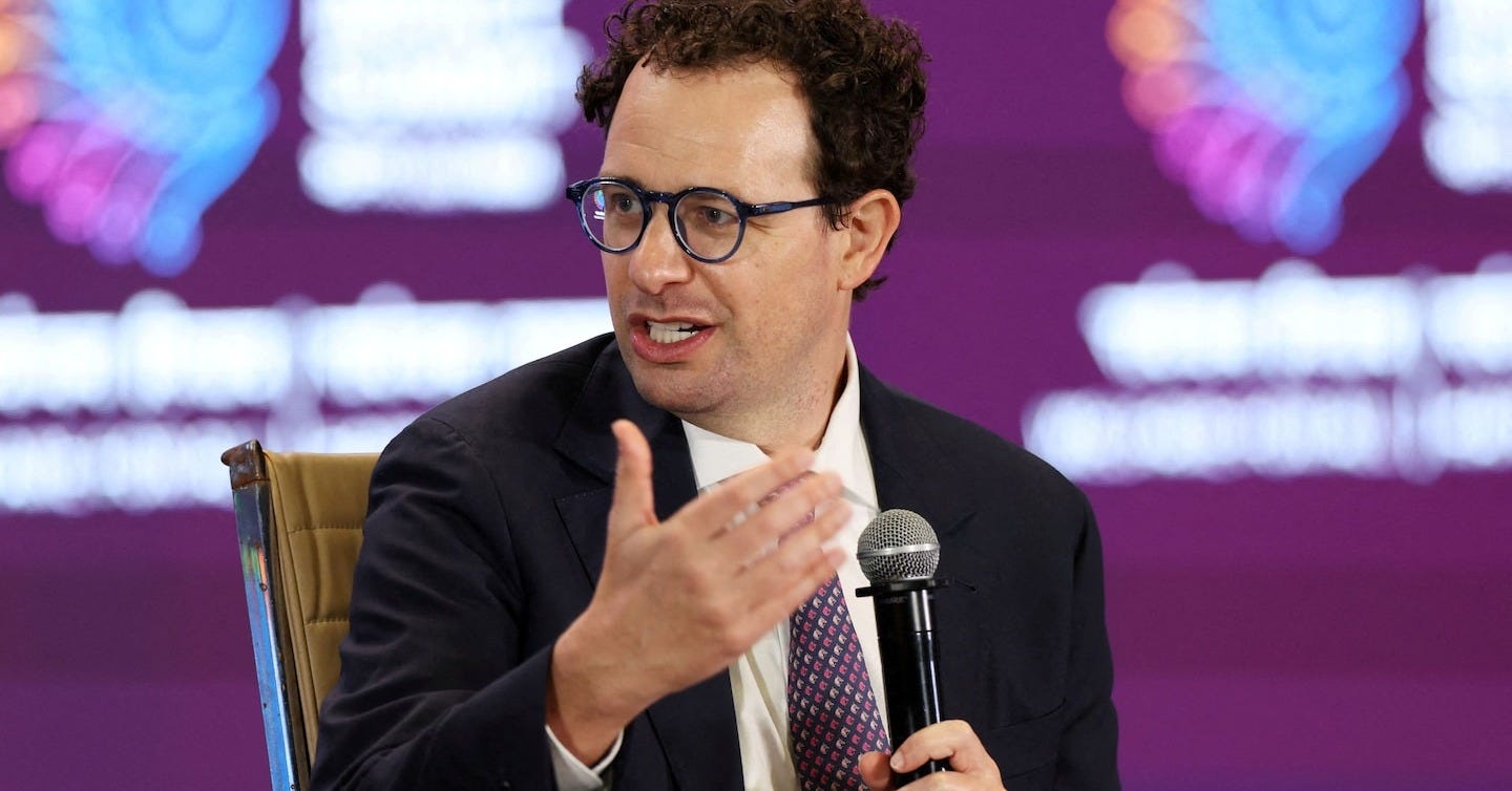 How a 90-minute White House deadline sparked Silicon Valley's biggest AI fight - The Washington Post How a 90-minute White House deadline sparked Silicon Valley's biggest AI fight - The Washington Post
