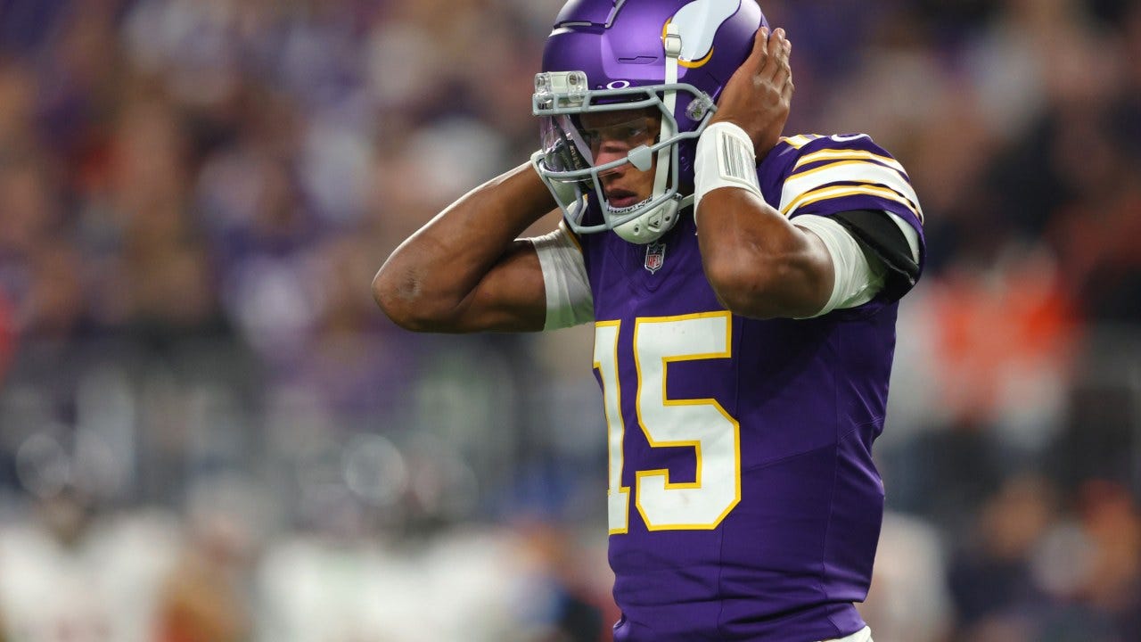 Joshua Dobbs Roasted With Astronaut-Themed Jokes After Coming Back to Earth
