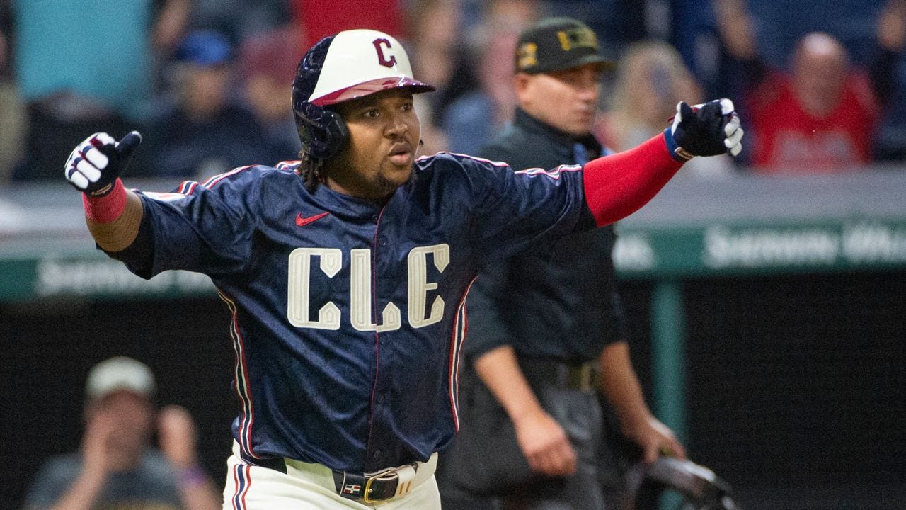Ramírez's homer in 8th inning leads Guardians to 3-2 win